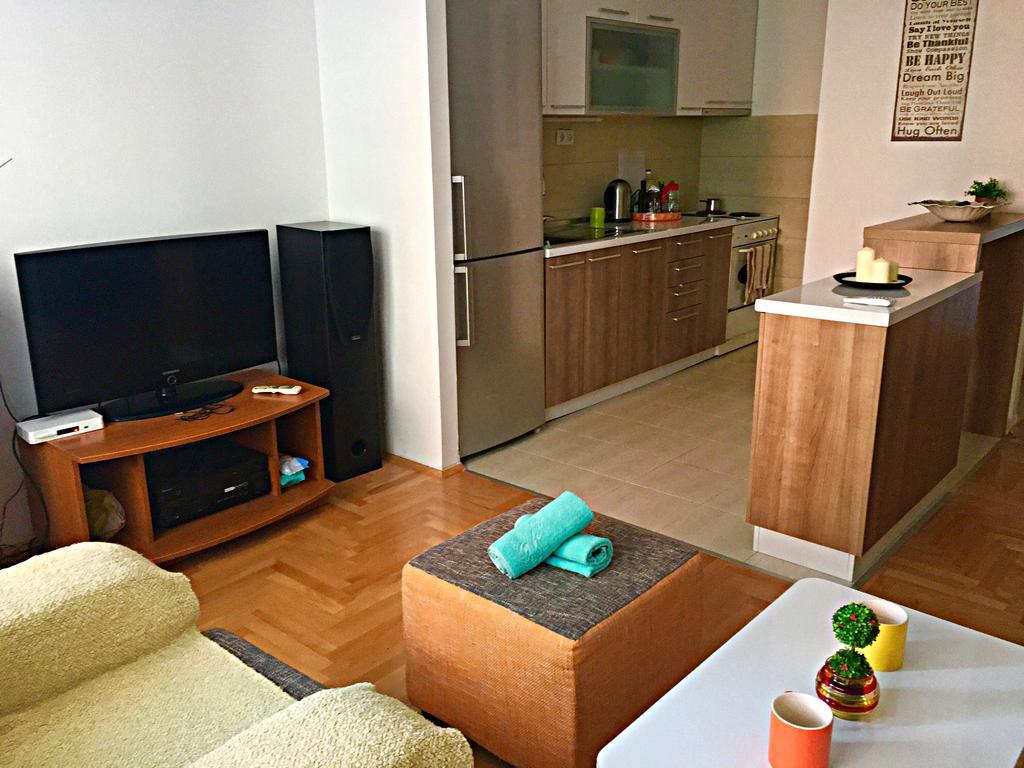 Regina'S Apartments Skopje Esterno foto